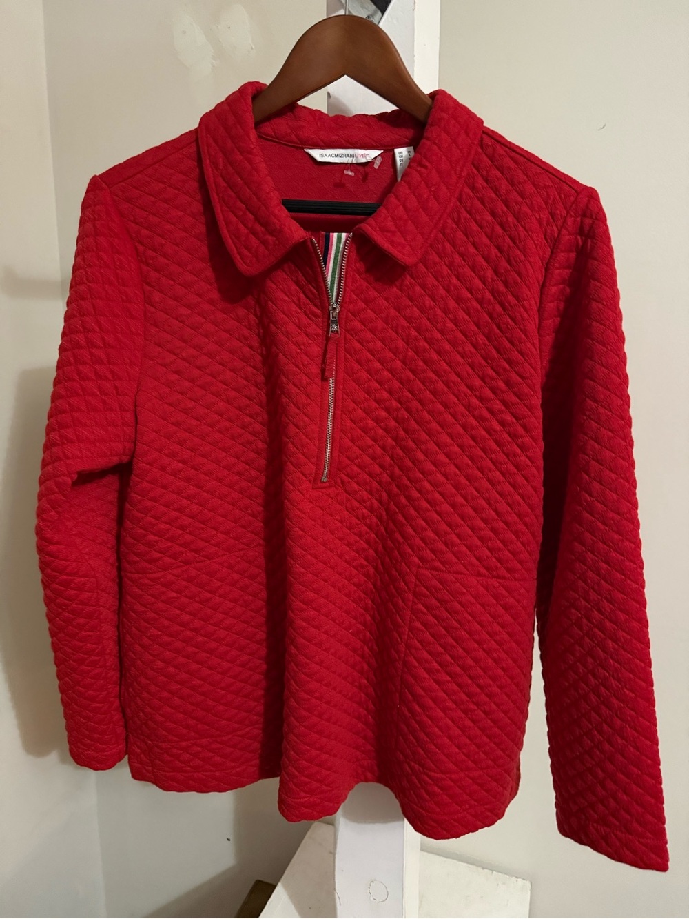 New Isaac Mizrahi Live! Diamond Quilted Sweatshirt